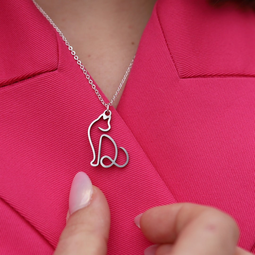 Collier Chat One Line