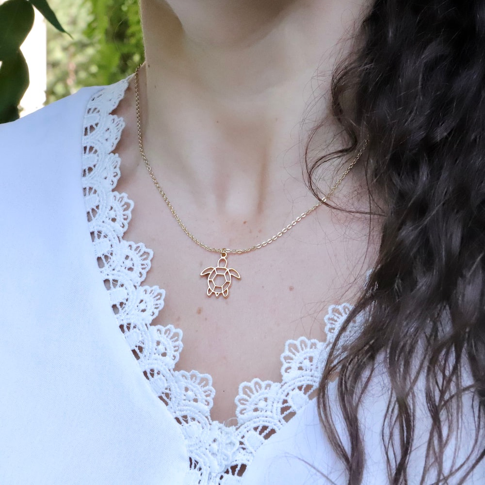 collier tortue Or  Cou