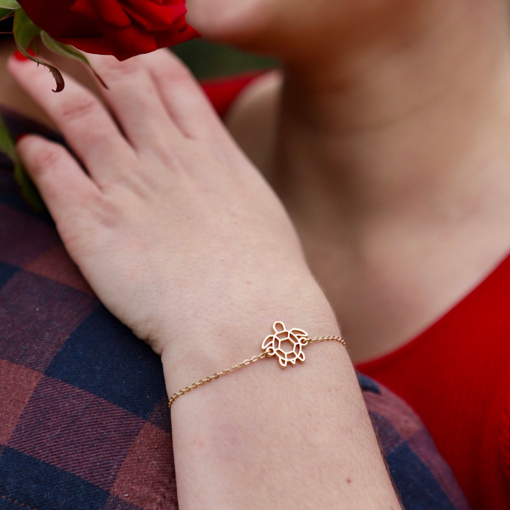 bracelet tortue or chaine Fleur rose